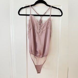 Abercrombie & Fitch Dust Pink Lace Bodysuit | NWT | Size XXS